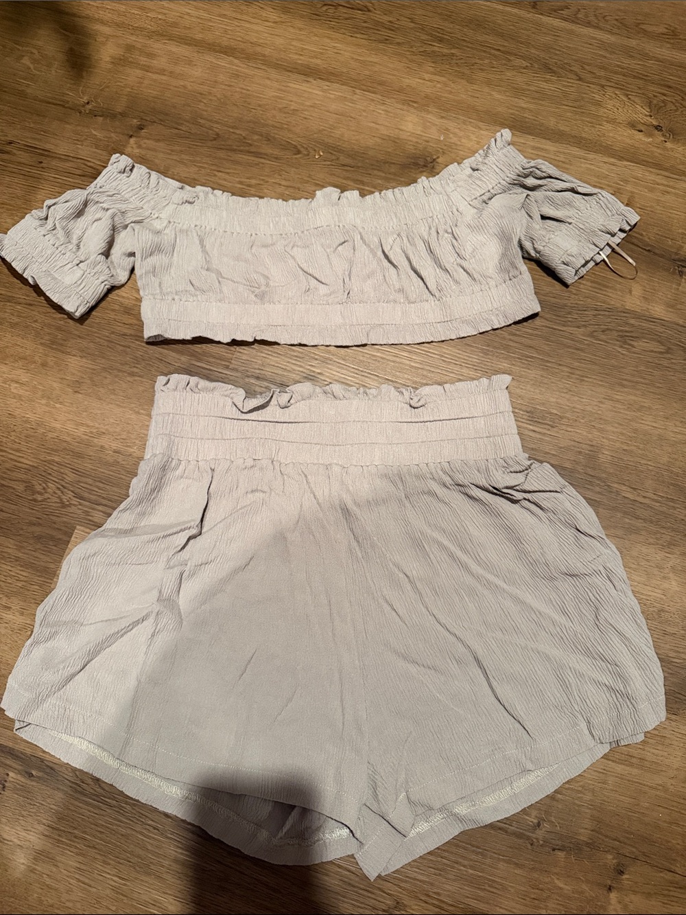 Women's Light Gray/brown Smocked Waist Shorts & top